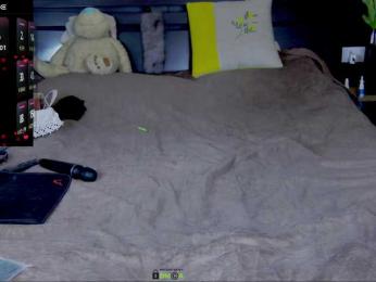 FLUFFY_BEAUTY — Bongacams recorded stream screenshot (10 Mar 2025)