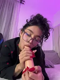 Samantha_Bernardo — Stripchat recorded stream image, 25.05.2026 02:50