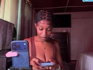 iluvsaffire-bleu — Camsoda recorded stream image, 25.05.2026 15:40