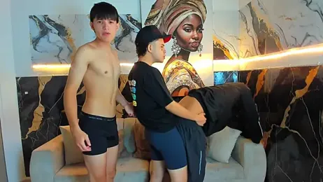 Houseofwarrios — Stripchat recorded stream image, 25.05.2026 21:40