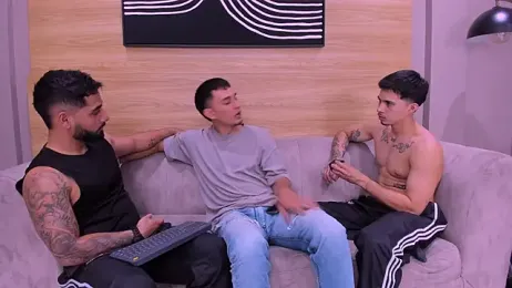 mike_friends — Stripchat recorded stream image, 27.05.2026 02:00