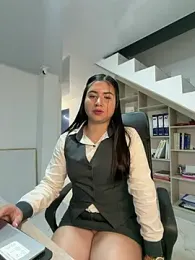VAL_PRINCESS — Stripchat recorded stream image, 28.05.2026 00:00