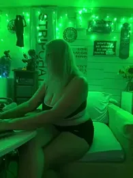 TrenaAnne — Stripchat recorded stream image, 28.05.2026 14:40