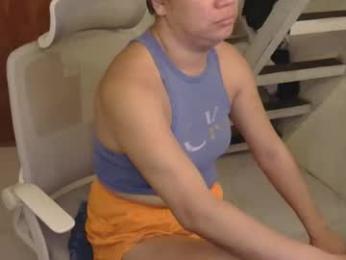 averageuncut1 — Chaturbate recorded stream image, 31.05.2026 15:20