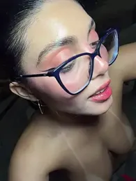zui_lu — Stripchat recorded stream image, 01.06.2026 03:00