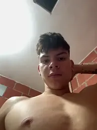 Handsome_boys69 — Stripchat recorded stream image, 03.06.2026 02:50
