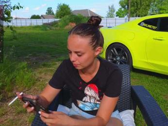 misss-vikki — Bongacams recorded stream image, 04.06.2026 14:10