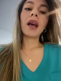 alicee16 — Stripchat recorded stream image, 04.06.2026 15:00