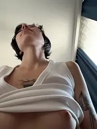 kikidoll — Stripchat recorded stream image, 05.06.2026 03:40