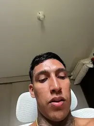 sendfer — Stripchat recorded stream image, 05.06.2026 19:10