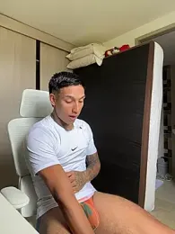 sendfer — Stripchat recorded stream image, 05.06.2026 19:10