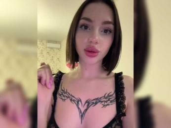 BabyDarii — Bongacams recorded stream screenshot (10 Mar 2025)