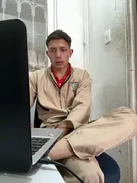 santiObrero — Stripchat recorded stream image, 05.06.2026 19:50