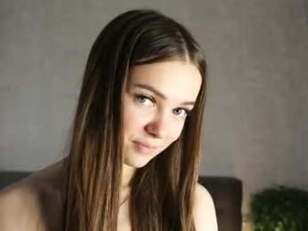 auroralowen — Chaturbate recorded stream image, 06.06.2026 03:50