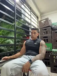 OliverWest04 — Stripchat recorded stream image, 07.06.2026 00:00