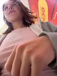 RosieSecret — Stripchat recorded stream image, 11.06.2026 08:00