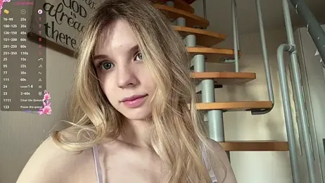 FruityXo — Stripchat recorded stream image, 12.06.2026 10:50