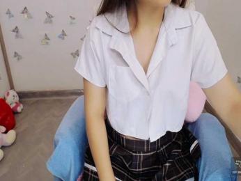 Angela19 — Bongacams recorded stream image, 12.06.2026 19:00