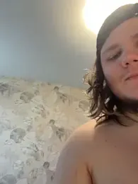 desiredude9 — Stripchat recorded stream image, 15.06.2026 09:30