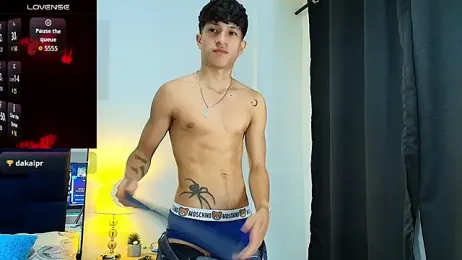 _CamiloBass — Stripchat recorded stream image, 16.06.2026 01:30