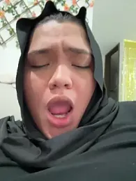 sweetmuslim01 — Stripchat recorded stream image, 16.06.2026 00:00