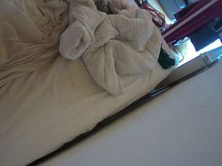 voyeurcam-julmodels-whitebed-4 — Camsoda recorded stream image, 16.06.2026 12:00