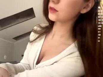 domitilabarrus — Chaturbate recorded stream image, 16.06.2026 18:30