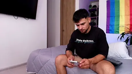 Two_sinzXX — Stripchat recorded stream image, 17.06.2026 17:50
