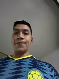OliverWest04 — Stripchat recorded stream image, 18.06.2026 00:30