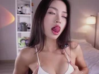 yourlittlesunrise_ — Chaturbate recorded stream image, 19.06.2026 06:20