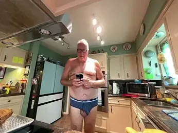 superbearboss — Stripchat recorded stream image, 19.06.2026 16:10