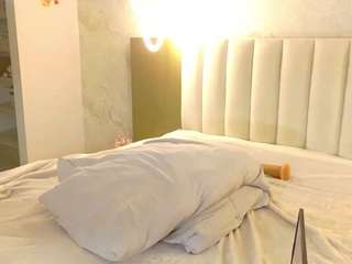 elianabortt — Camsoda recorded stream image, 19.06.2026 20:10