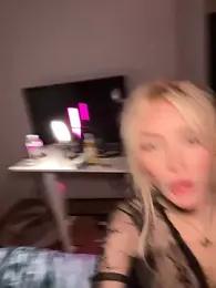 Verostar69 — Stripchat recorded stream image, 20.06.2026 00:00