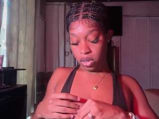 iluvsaffire-bleu — Camsoda recorded stream image, 20.06.2026 16:50