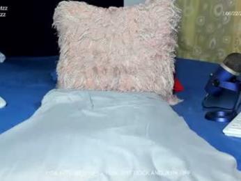caroliine_catzz — Chaturbate recorded stream image, 23.06.2026 00:20