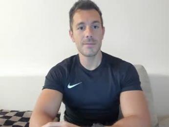roberto4ever — Chaturbate recorded stream image, 23.06.2026 04:00