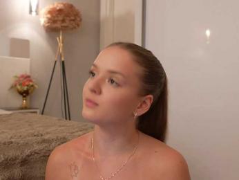 Lunaaaura — Bongacams recorded stream image, 23.06.2026 15:00
