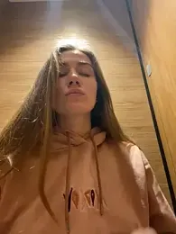 ValenciaShock — Stripchat recorded stream image, 02.02.2025 05:00