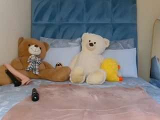 melons2001 — Camsoda recorded stream image, 24.06.2026 04:40