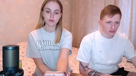 juliaanddima — Stripchat recorded stream image, 25.06.2026 07:40