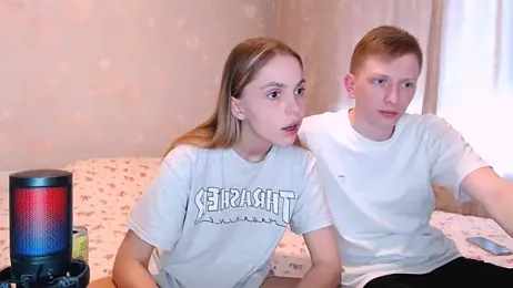 juliaanddima — Stripchat recorded stream image, 25.06.2026 07:40