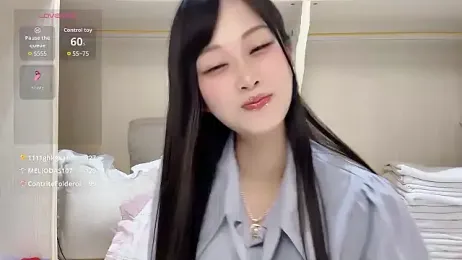 yueyue2003 — Stripchat recorded stream image, 26.06.2026 12:00