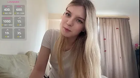 FruityXo — Stripchat recorded stream image, 26.06.2026 11:20