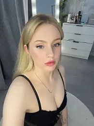 CaseyCumFace — Stripchat recorded stream image, 27.06.2026 20:00