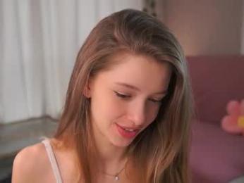 little_poetry — Chaturbate recorded stream image, 11.03.2025 10:00