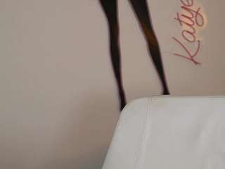 katyerave — Camsoda recorded stream image, 28.06.2026 20:00