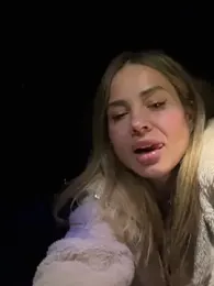 Etwas_neugierig — Stripchat recorded stream screenshot (11 Mar 2025)