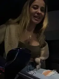 Etwas_neugierig — Stripchat recorded stream screenshot (11 Mar 2025)