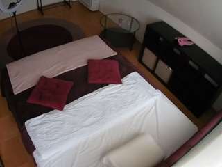 voyeurcam-julmodels-whitebed-2 — Camsoda recorded stream image, 02.07.2026 12:40