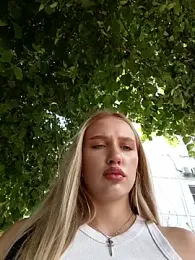 caressyourself — Stripchat recorded stream image, 06.07.2026 05:50